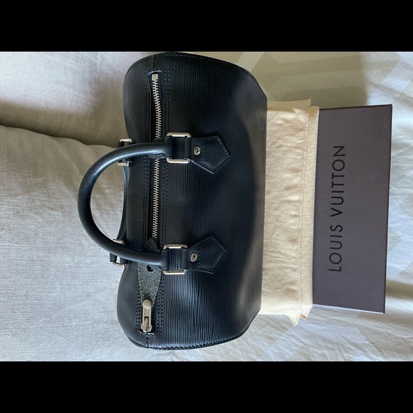 Authentic Louis Vuitton Black Speedy Epi 25 purchased directly from LV w/all tag - Picture 2 of 10